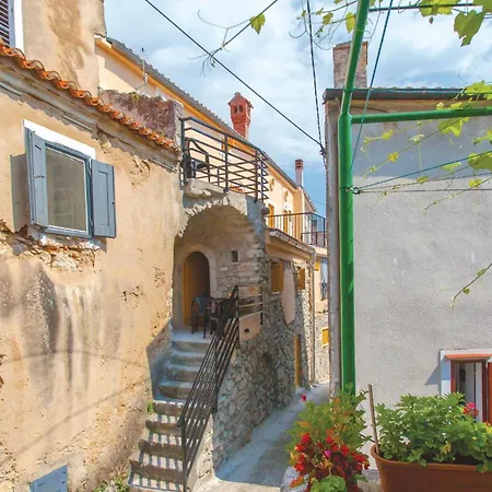 Appartamento Lovely In *