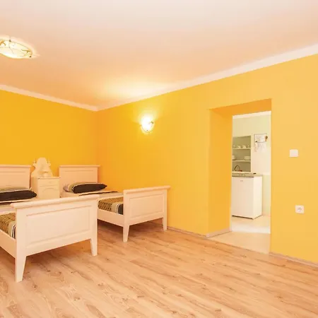 Gorgeous In With Kitchen Omisalj