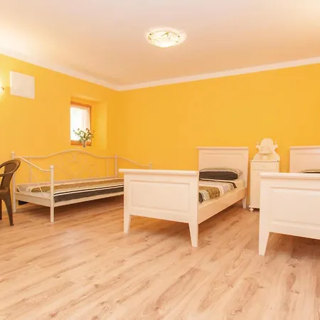 Apartment Gorgeous In With Kitchen Omisalj