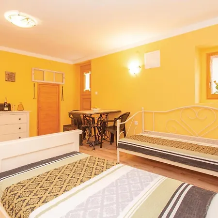 Apartment Gorgeous In With Kitchen Omisalj