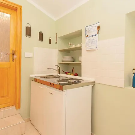 Gorgeous In With Kitchen Omisalj