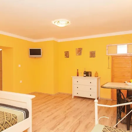 Gorgeous In With Kitchen